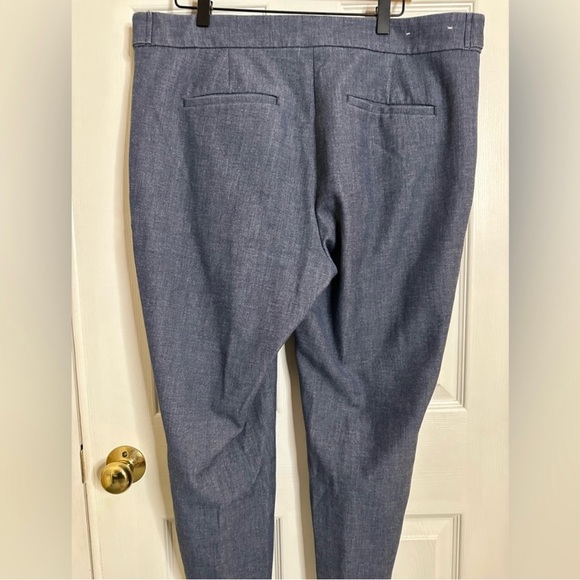 LOFT Chambray Skinny Button Tab Sutton Pants size 16P - Picture 5 of 10
